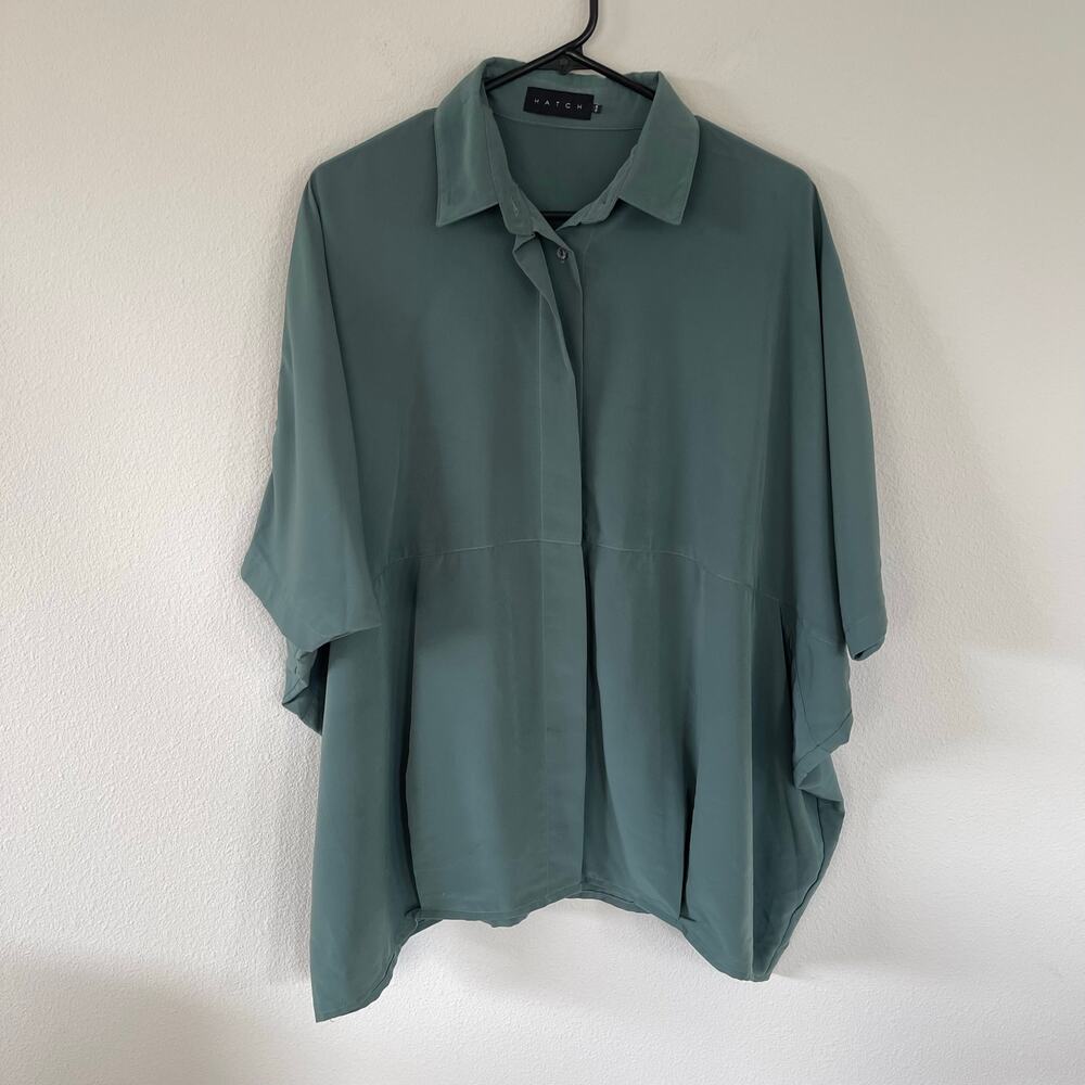 HATCH Green Button Down Dolman Short Sleeve Shirt (OS)